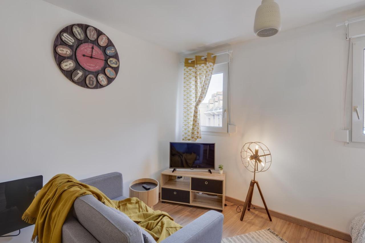 Chic Studio Avec Parking Au Centre-Ville Rouen Ngoại thất bức ảnh